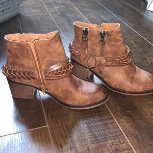 Buckle booties